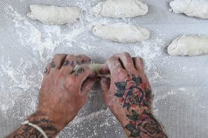 Baguette-Brötchen selber backen