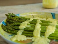 Sous Vide Hollandaise und Spargel