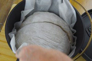 Roggenmischbrot ohne Sauerteig - Backen im Topf ohne Hefe