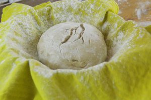 Roggenmischbrot ohne Sauerteig - Backen im Topf ohne Hefe