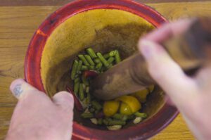 Som Dam - gestampfter grüner Papaya-Salat