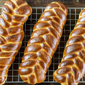 Hefezopf Rezept mit fünf Strängen