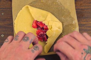 Erdbeer-Galette, knusprige Erdbeer-Torteletts