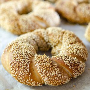 Simit Rezept - Türkische Sesamringe