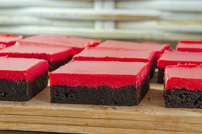 Brownies mit Erdbeerganache